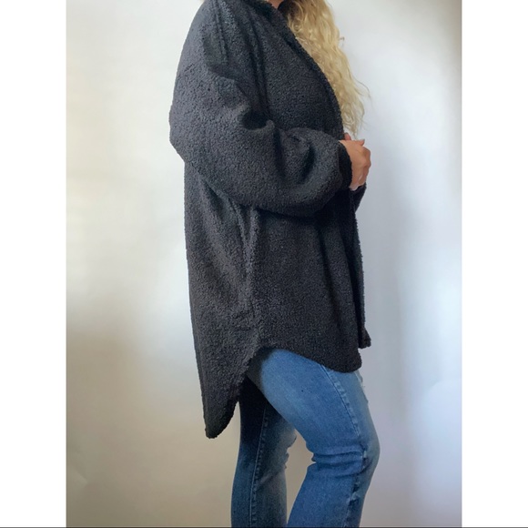 KEATON • BUTTON DOWN SHERPA SHACKET BLACK - Picture 7 of 10